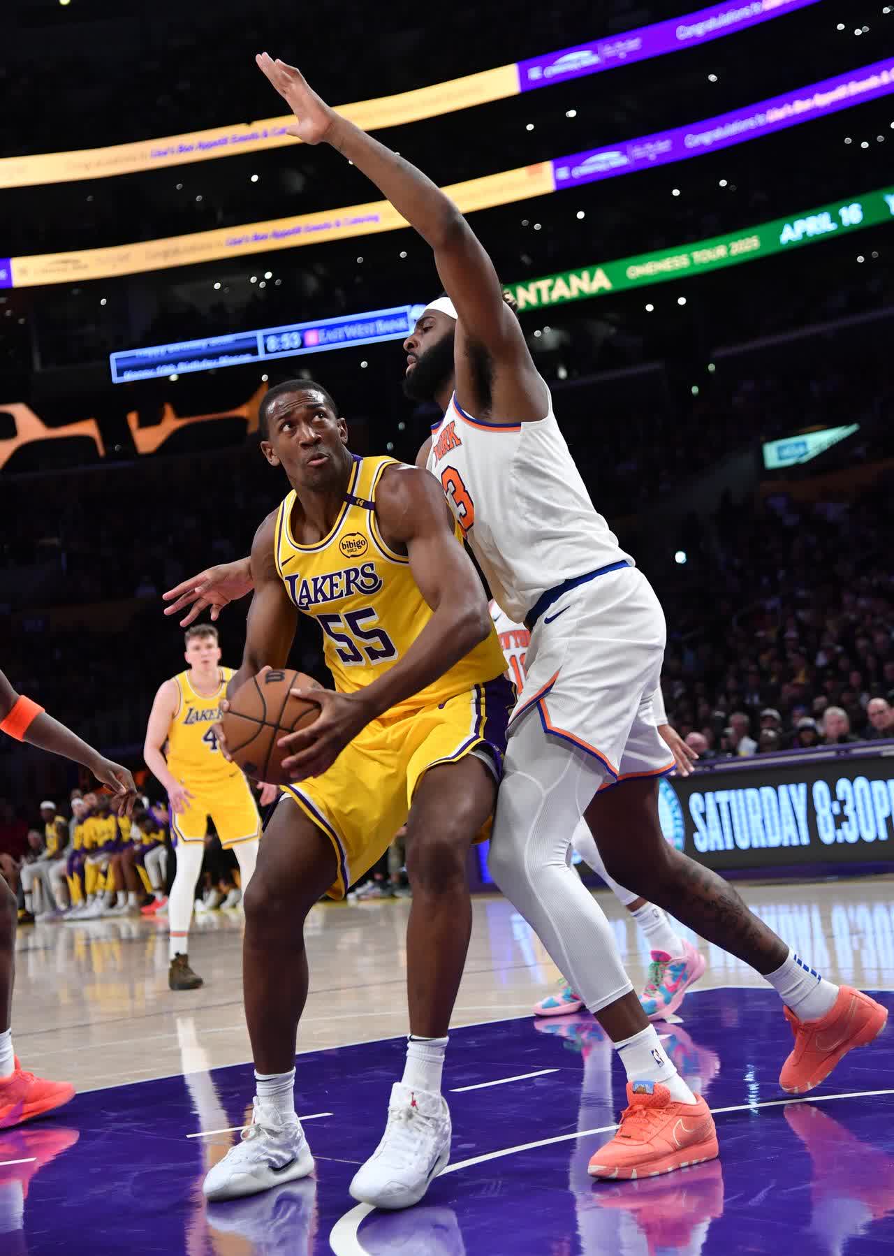 尼克斯主场战胜尼克斯,士气大振 尼克斯主场战胜尼克斯,士气大振