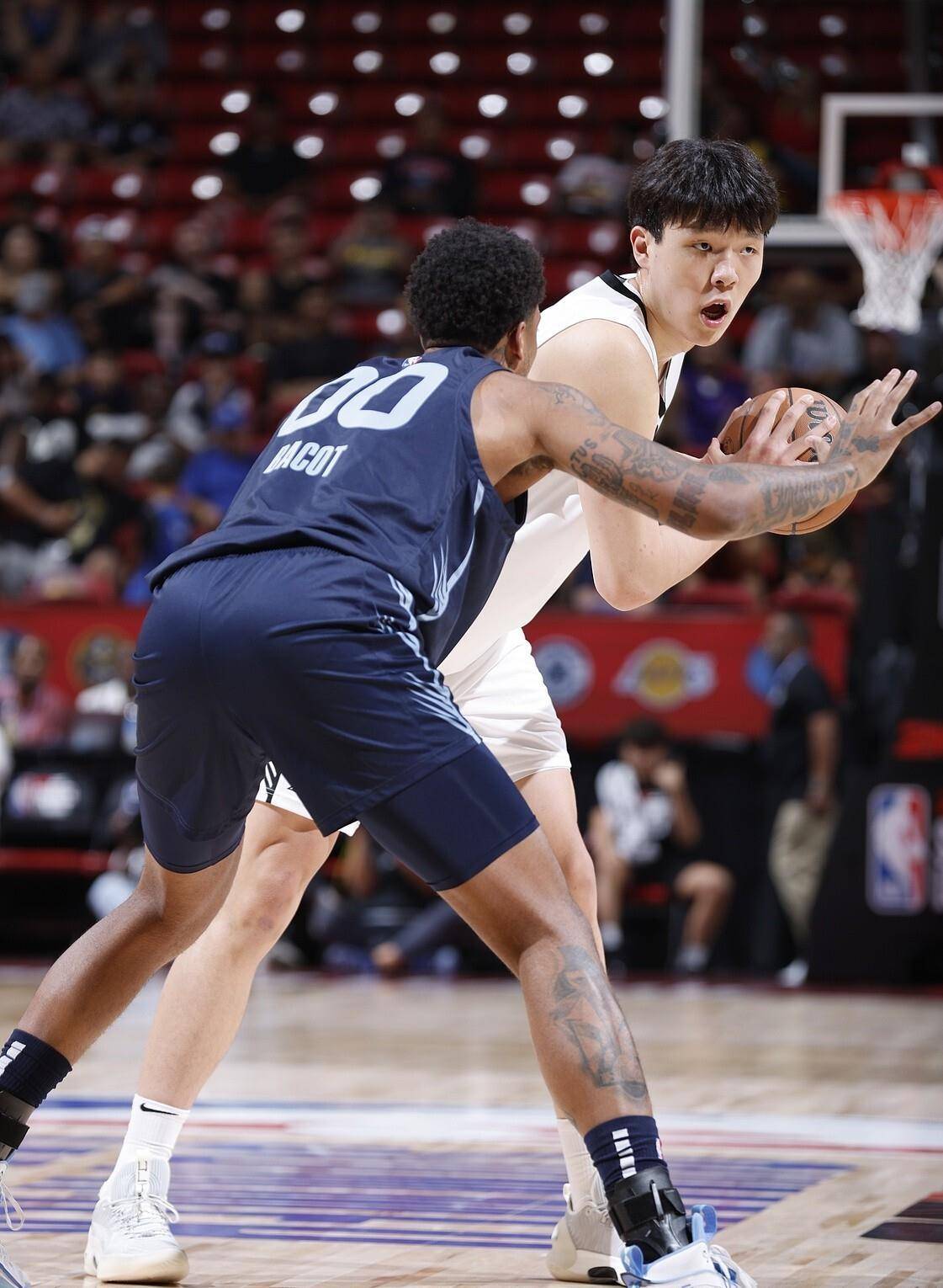 开拓者战胜灰熊，继续追赶季后赛资格