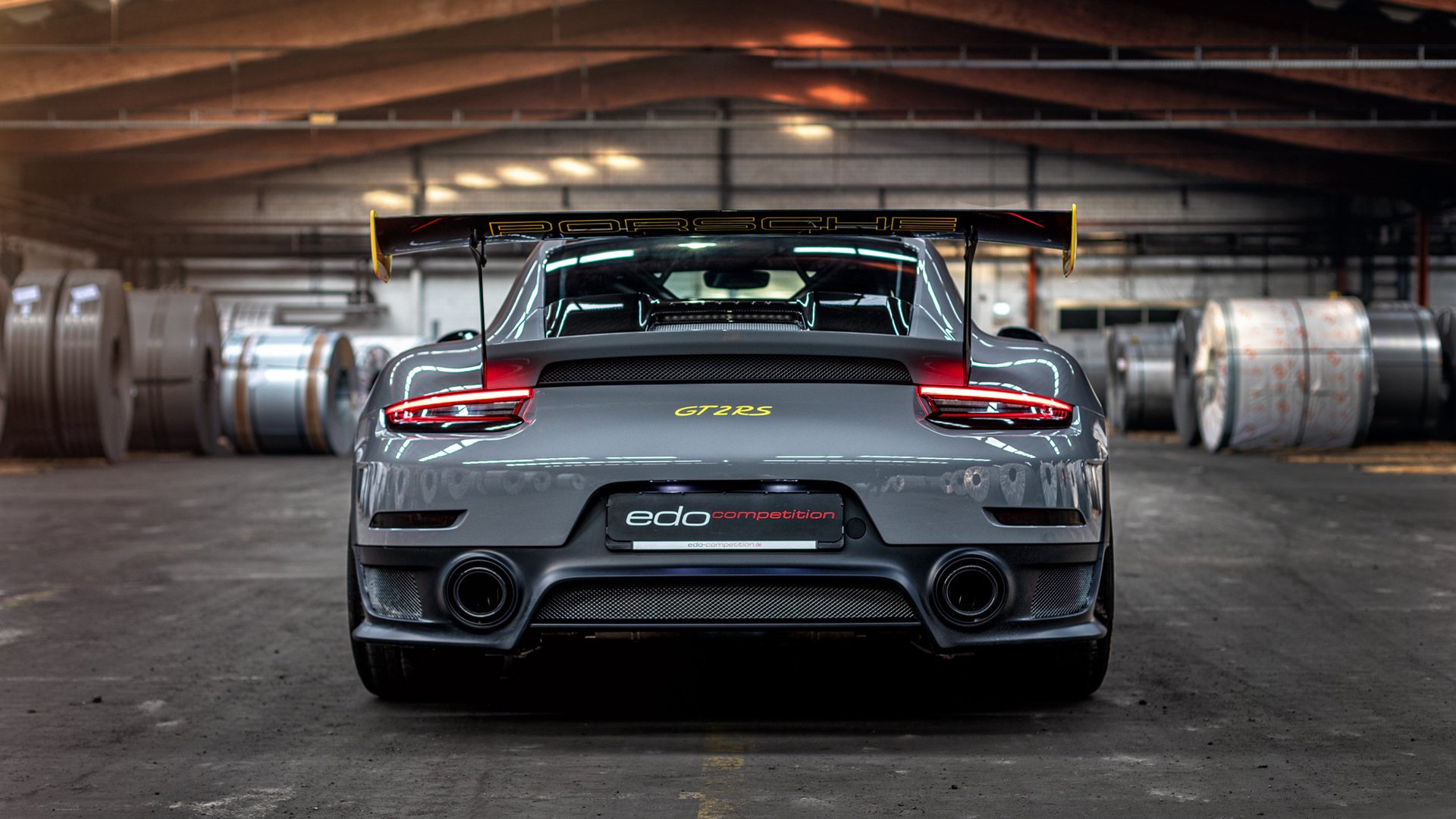 疆火燎原，绿塔擎天，当东方强势遇上西方接管